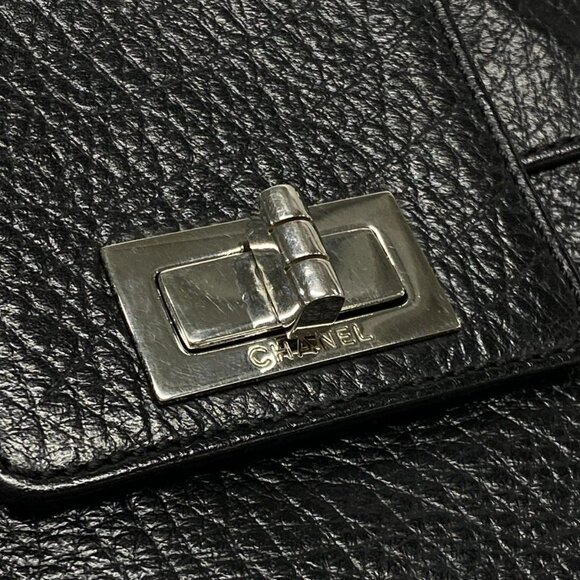 Auth CHANEL 2.55 - Black Leather Shoulder Bag - Picture 15 of 16